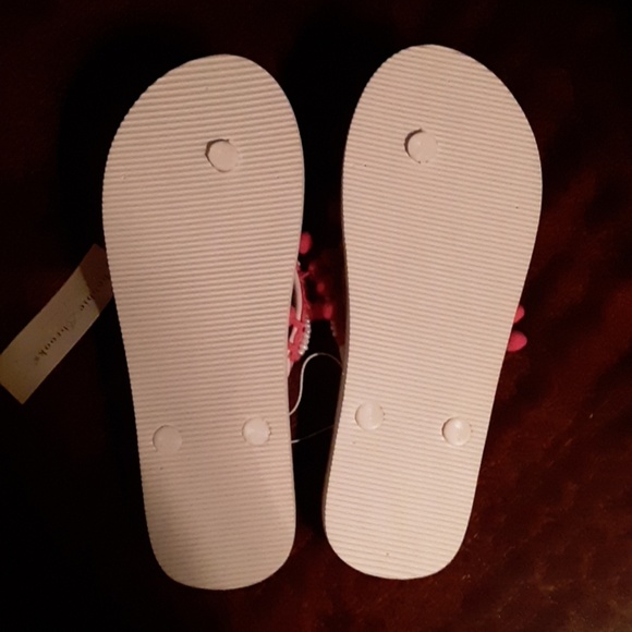 SOLDI love summer Bobbie Brooks flops.med 7/8 NWT - Picture 2 of 3